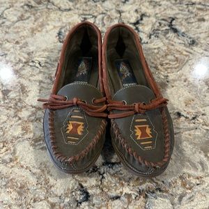 Women’s Moccasins